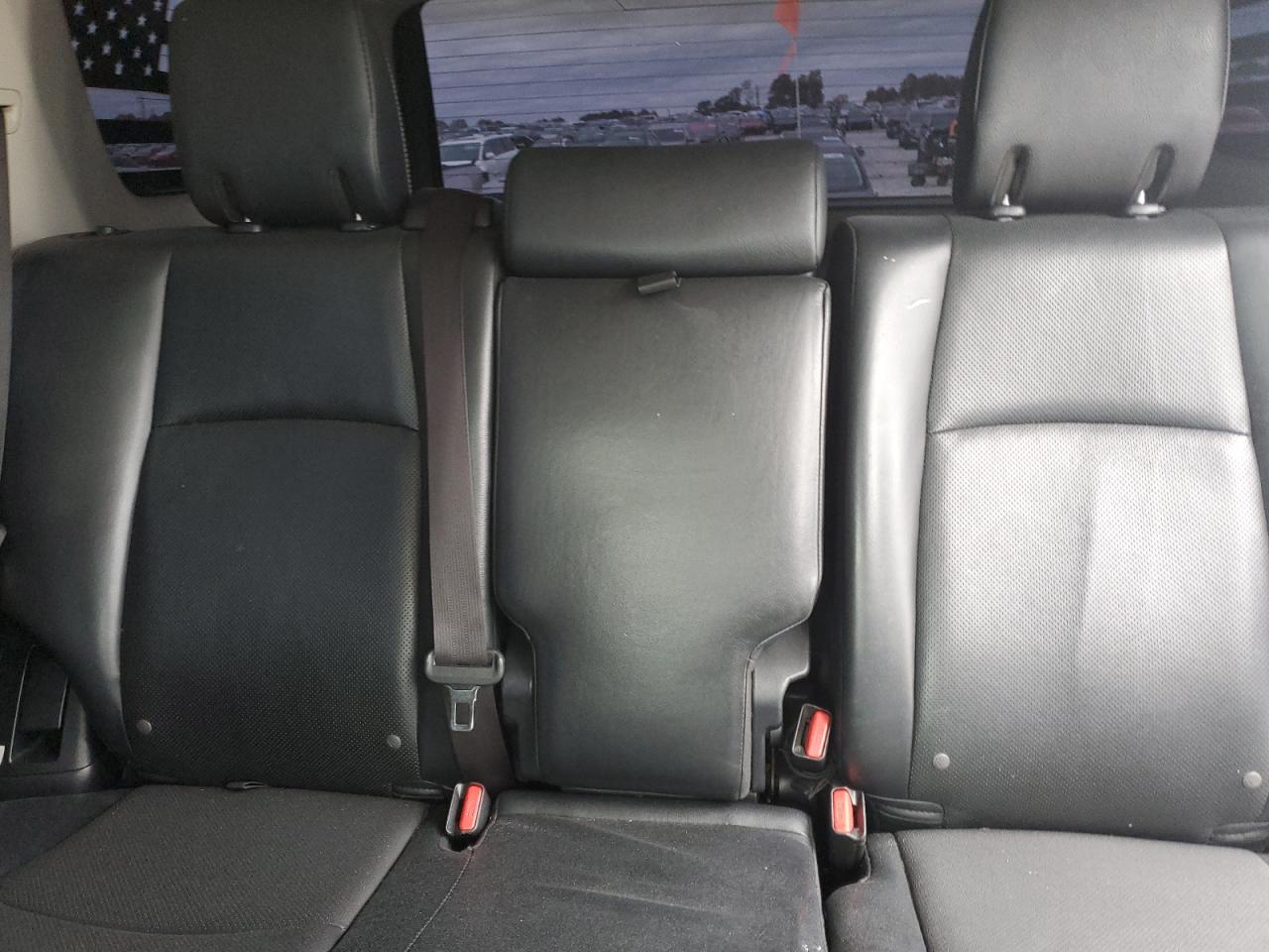 2019 Toyota 4Runner Sr5/Sr5 Premium VIN: JTEBU5JR8K5633483 Lot: 85838445