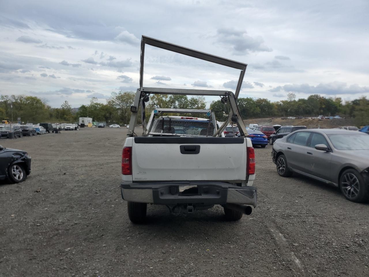 2007 GMC New Sierra K3500 VIN: 1GTHK39667E557370 Lot: 85695765