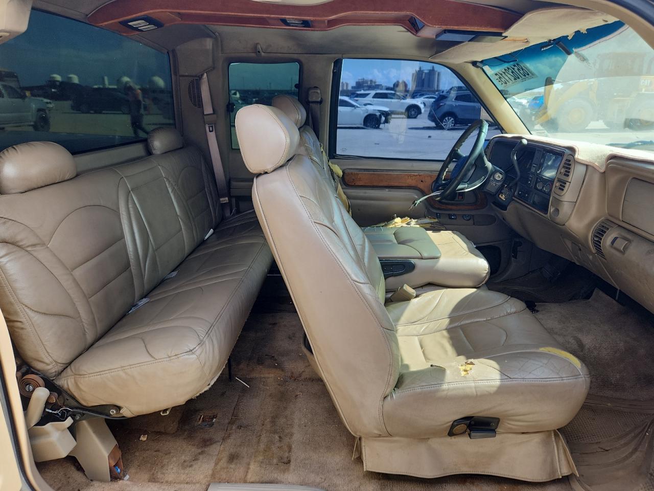 1999 Chevrolet Gmt-400 C1500 VIN: 1GBEC19R7XR125074 Lot: 85162115