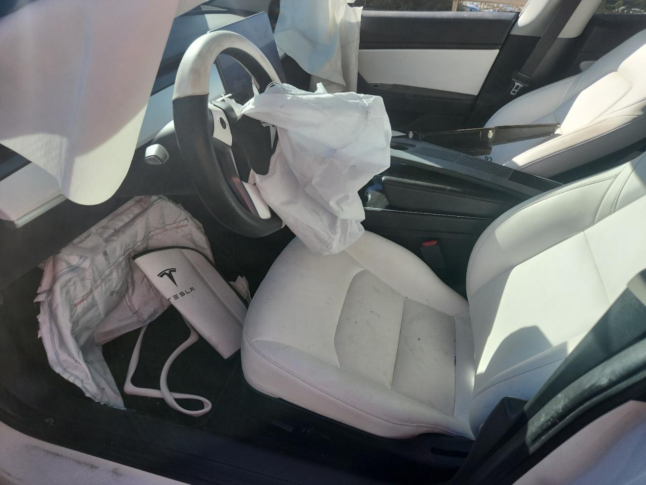 2020 Tesla Model 3 VIN: 5YJ3E1EC8LF715010 Lot: 85925525