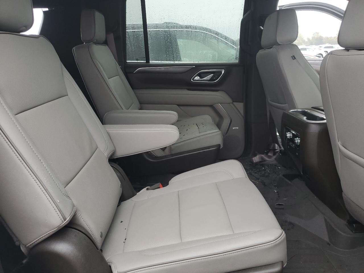 2024 GMC Yukon Xl K1500 Slt VIN: 1GKS2GKT5RR253377 Lot: 87108755