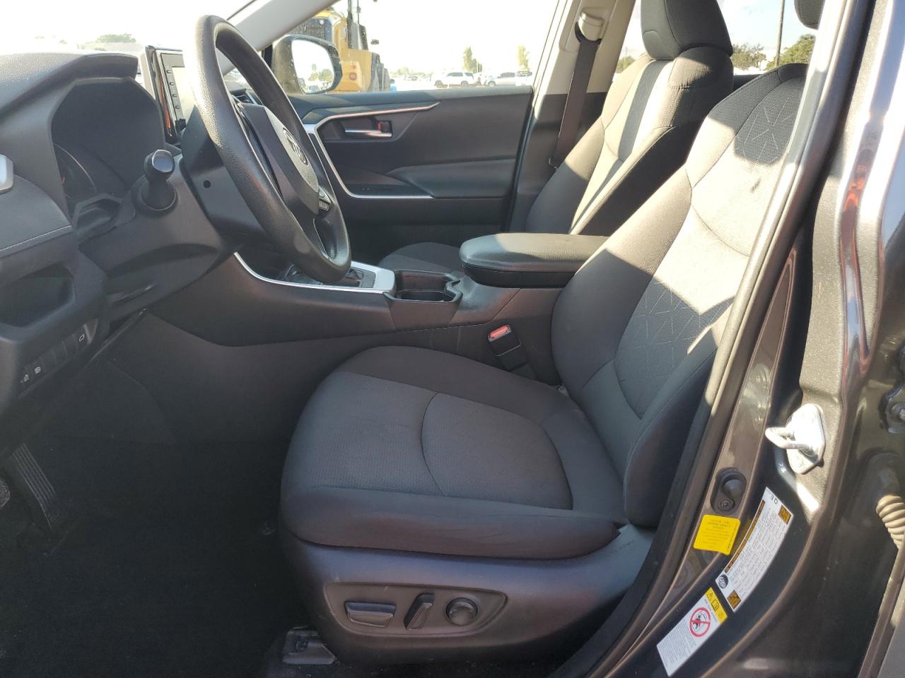 2019 Toyota Rav4 Xle VIN: JTMW1RFV8KD504287 Lot: 82335165