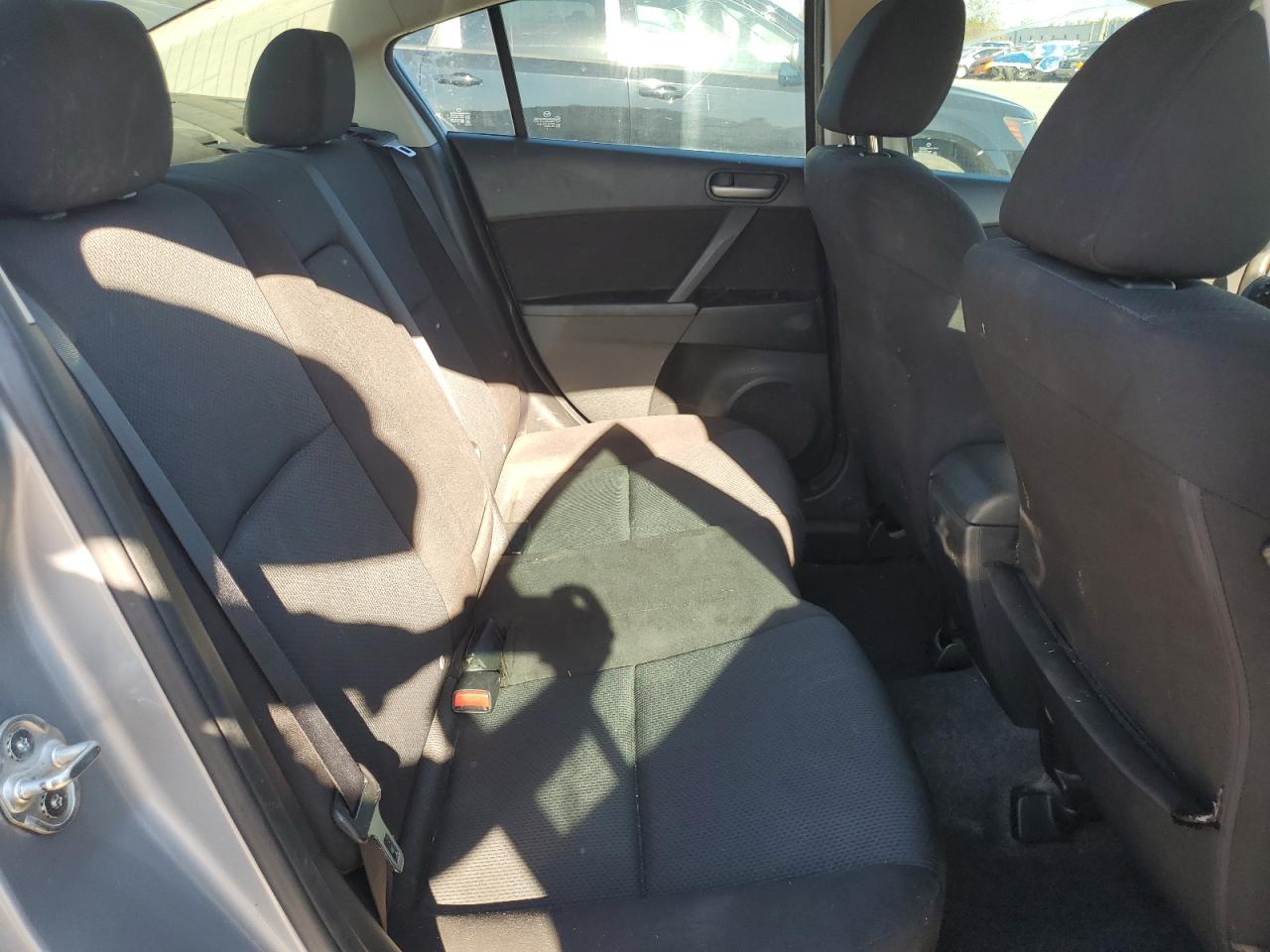 2011 Mazda 3 I VIN: JM1BL1VFXB1900372 Lot: 86704315