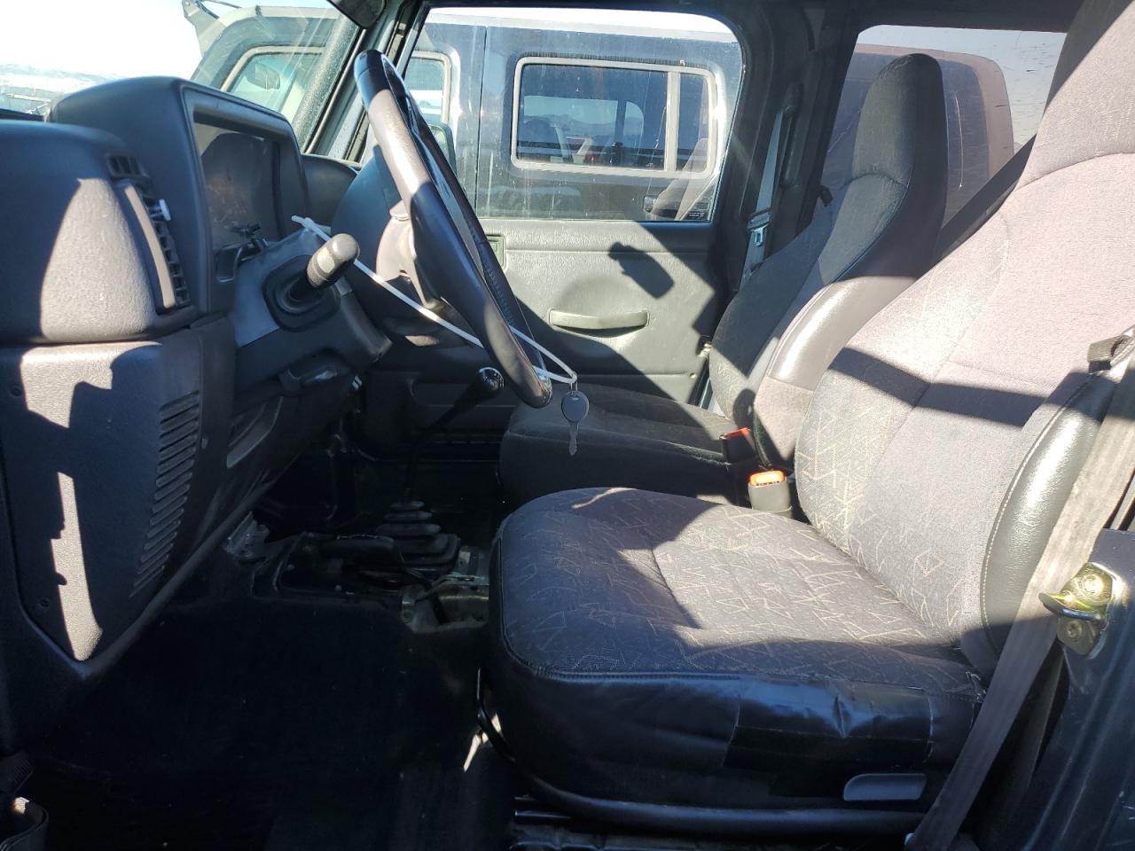 2001 Jeep Wrangler / Tj Sport VIN: 1J4FA49S81P360199 Lot: 81743645