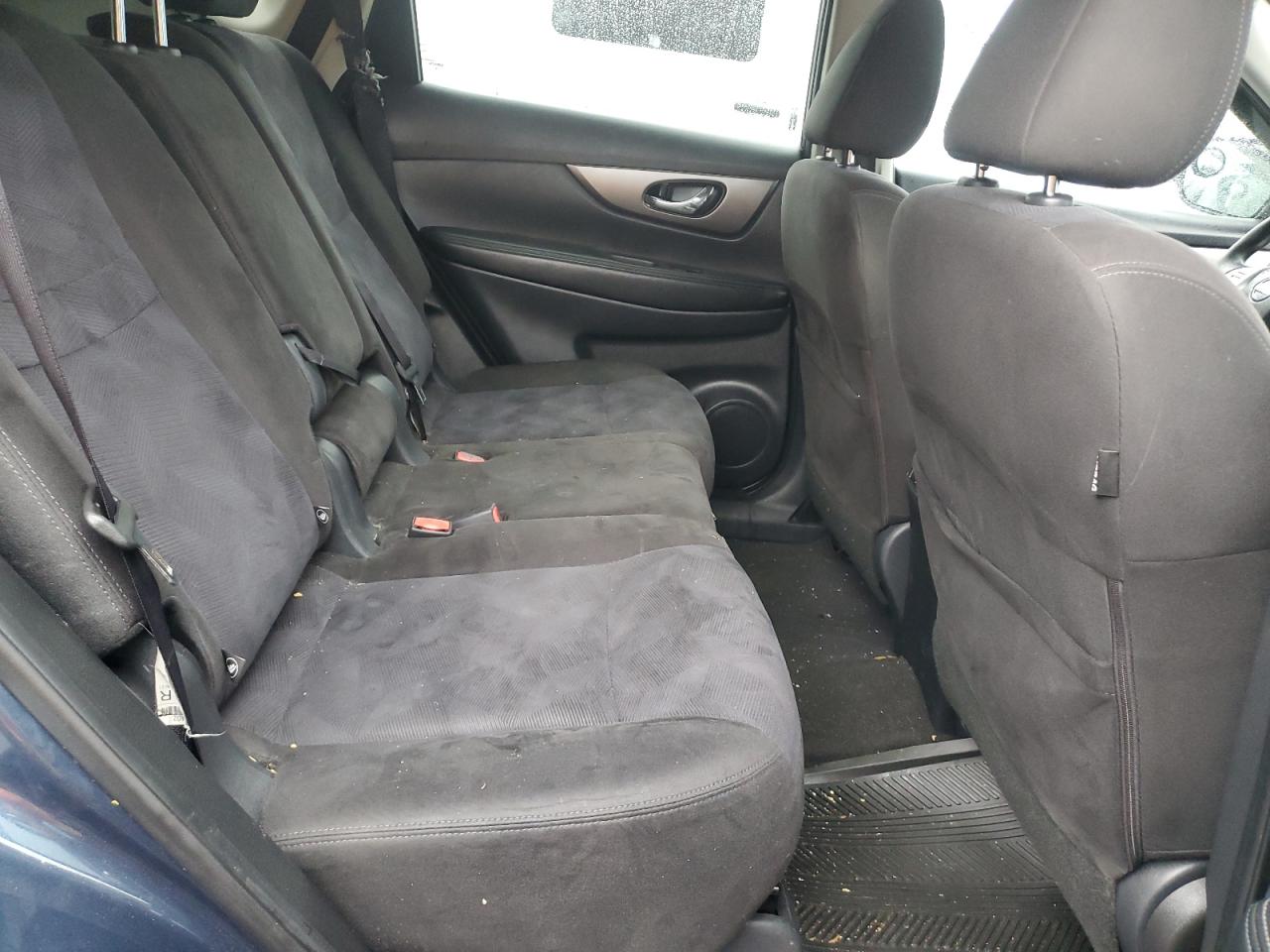 2015 Nissan Rogue S VIN: KNMAT2MV5FP571030 Lot: 85762065