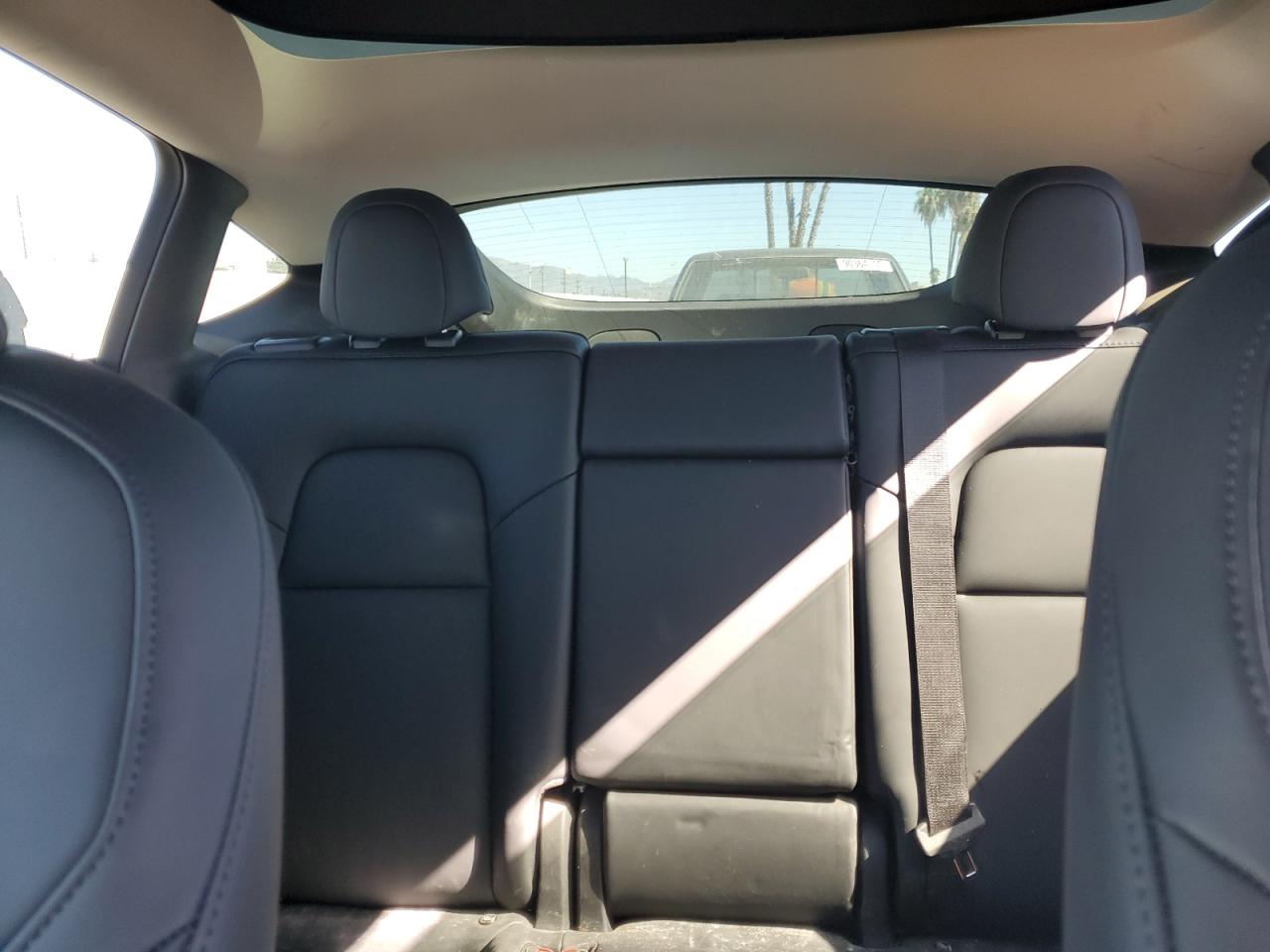 2023 Tesla Model Y VIN: 7SAYGDEE9PA085054 Lot: 90230175