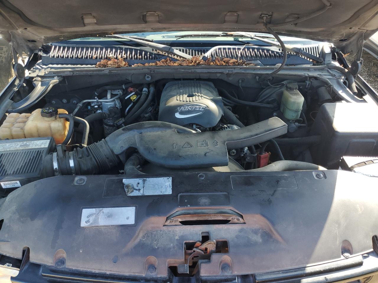 2002 Chevrolet Suburban K1500 VIN: 3GNFK16Z52G182705 Lot: 85576175