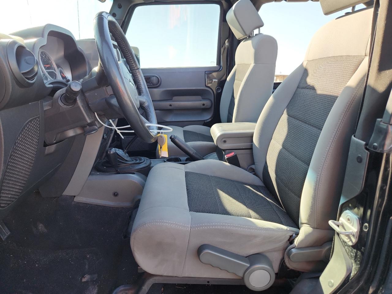 2010 Jeep Wrangler Sport VIN: 1J4AA2D17AL177686 Lot: 86880875