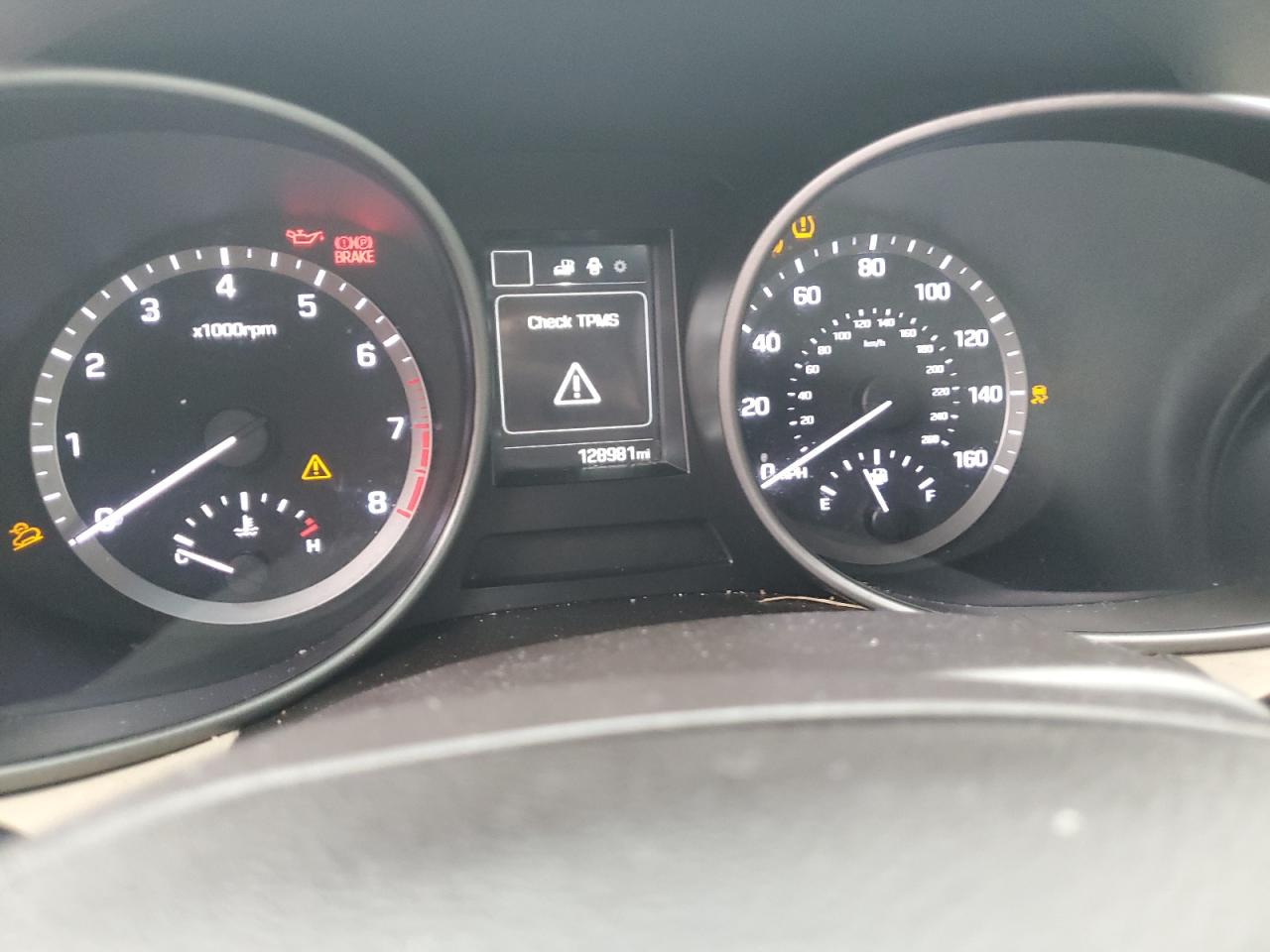 2017 Hyundai Santa Fe Se VIN: KM8SM4HF3HU196447 Lot: 86217005