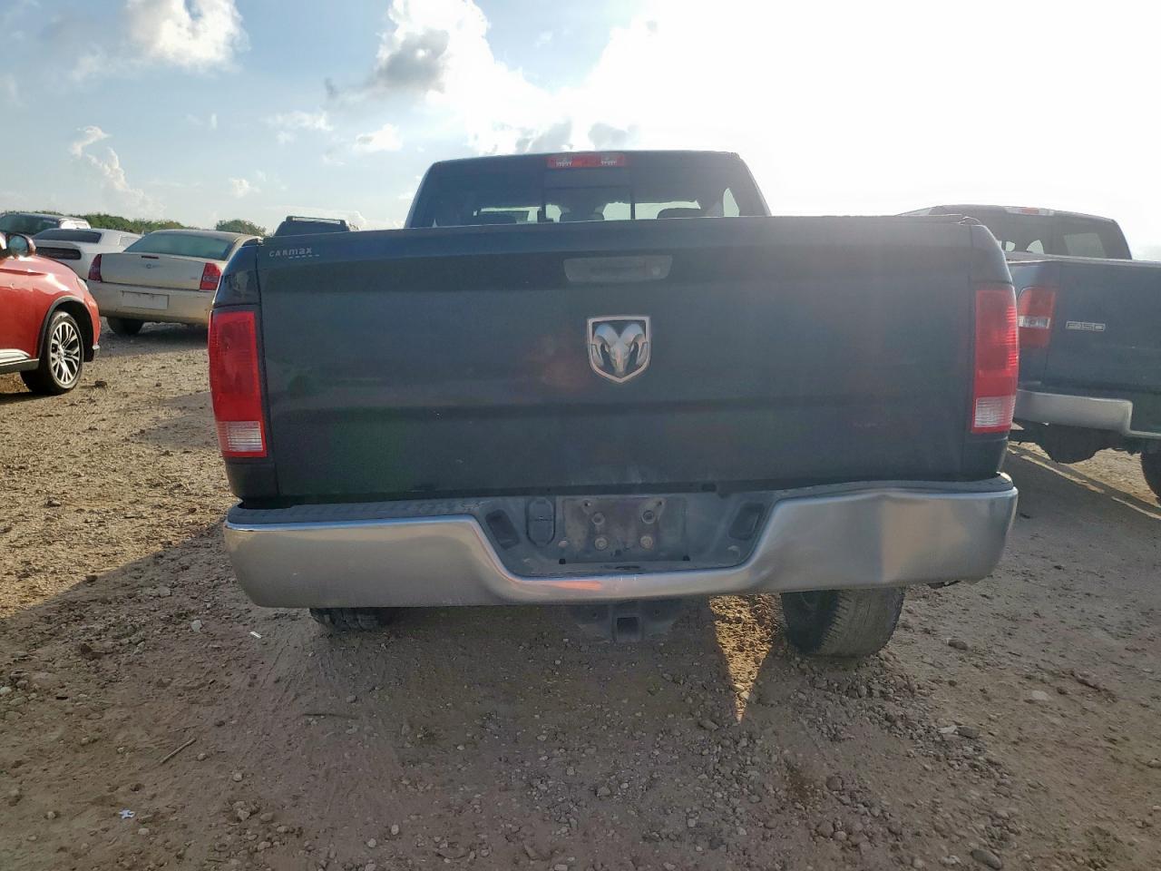 2015 Ram 1500 St VIN: 3C6JR6AT0FG631168 Lot: 85556415