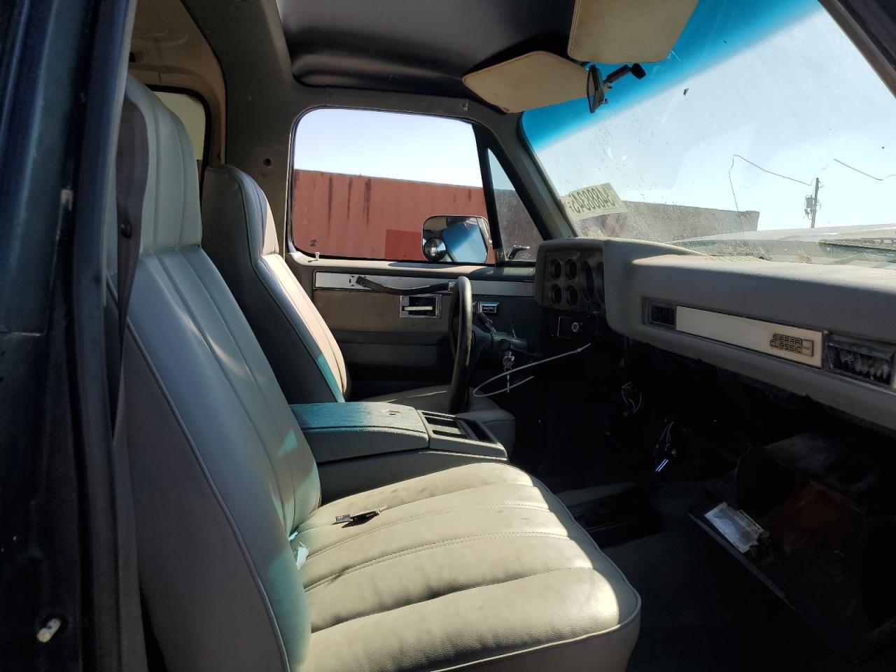 1984 GMC Jimmy K1500 VIN: 1G5EK18H2EF513682 Lot: 84888345