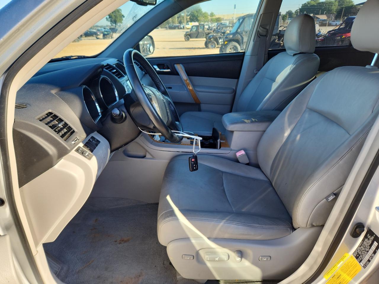 2009 Toyota Highlander Hybrid Limited VIN: JTEEW44A692033743 Lot: 84936435