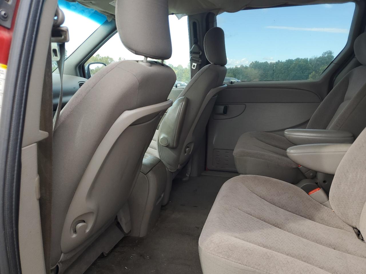 2002 Dodge Grand Caravan Ex VIN: 2B4GP74L82R524039 Lot: 82339235