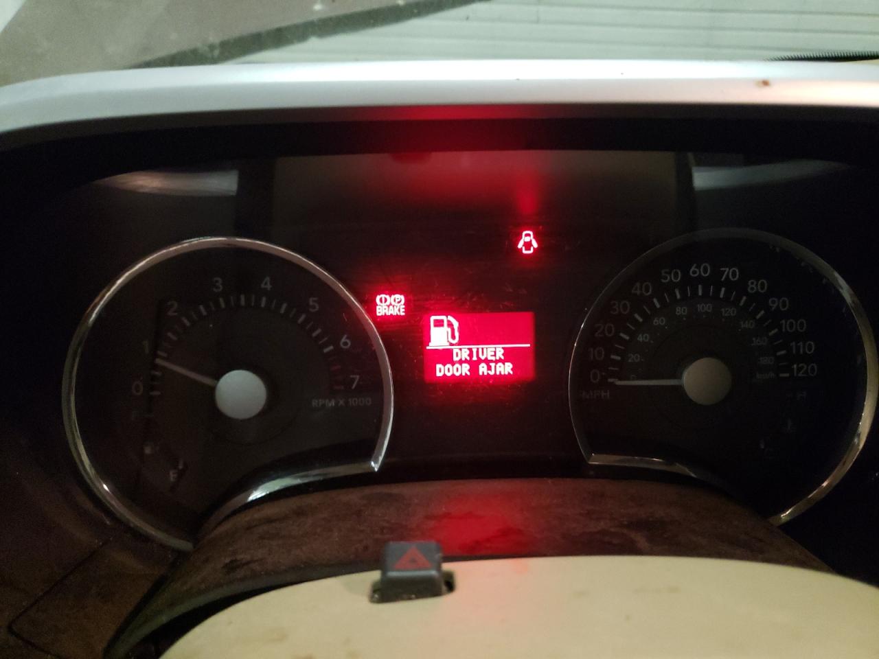 2007 Mercury Mountaineer Luxury VIN: 4M2EU47E27UJ17370 Lot: 85285265