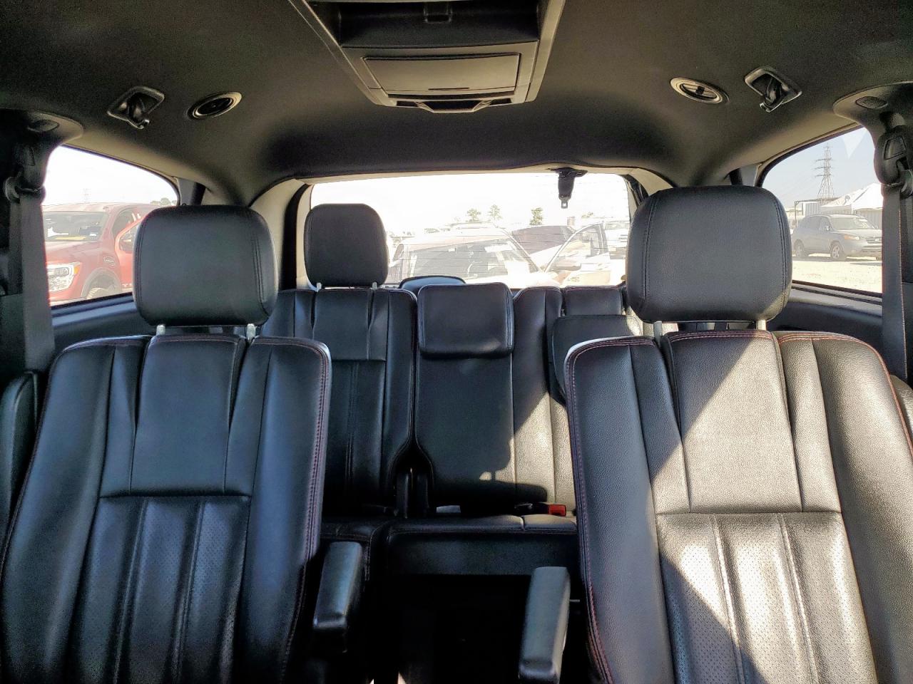 2016 Dodge Grand Caravan R/T VIN: 2C4RDGEG2GR265612 Lot: 85538455