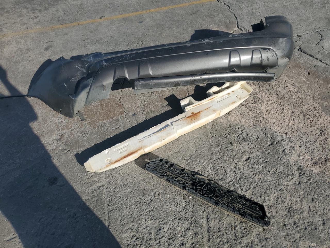 2005 Toyota Corolla Matrix Xr VIN: 2T1KR32E05C552622 Lot: 82207525