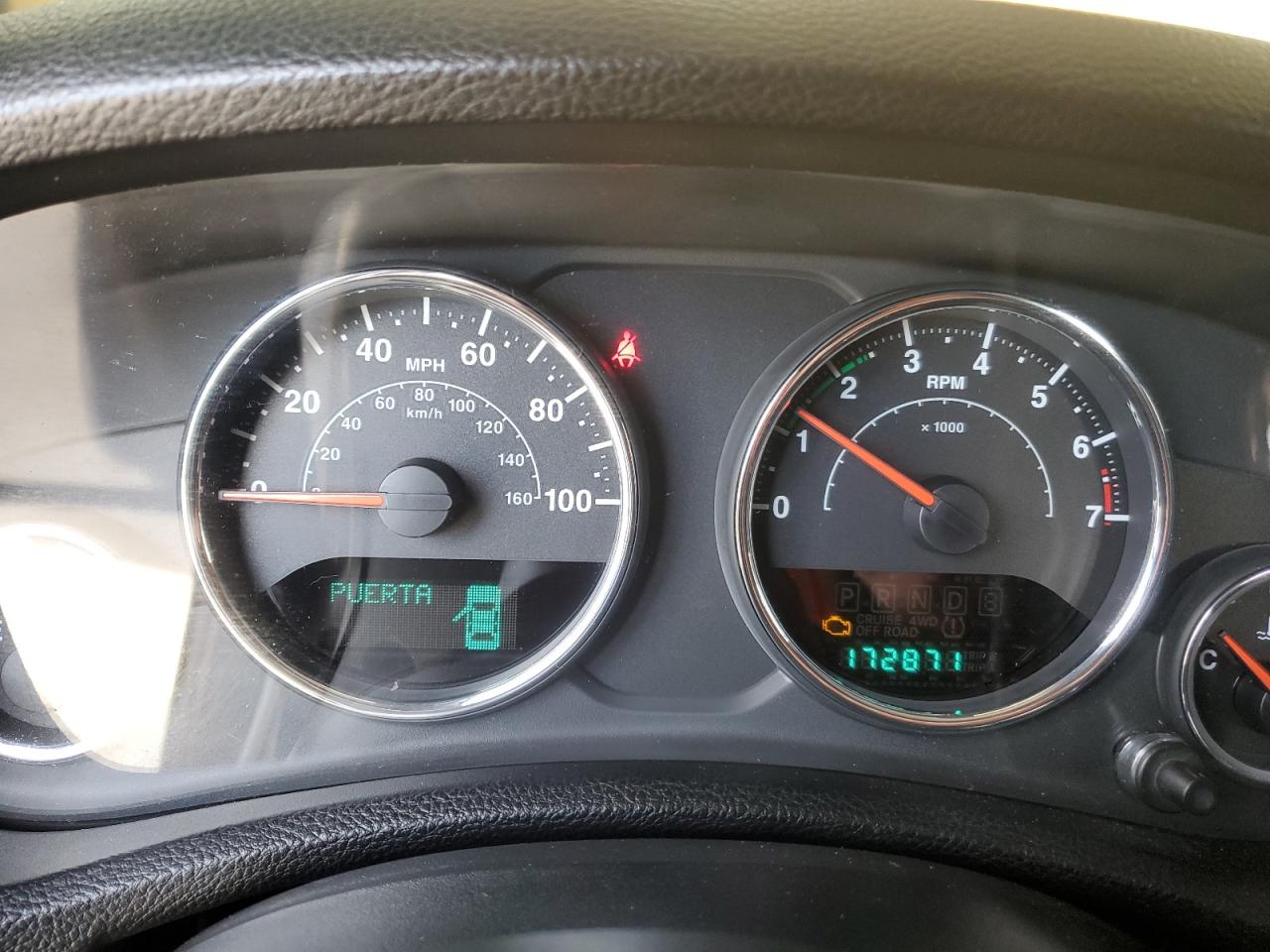 2013 Jeep Wrangler Unlimited Sport VIN: 1C4BJWDG5DL643710 Lot: 86104905