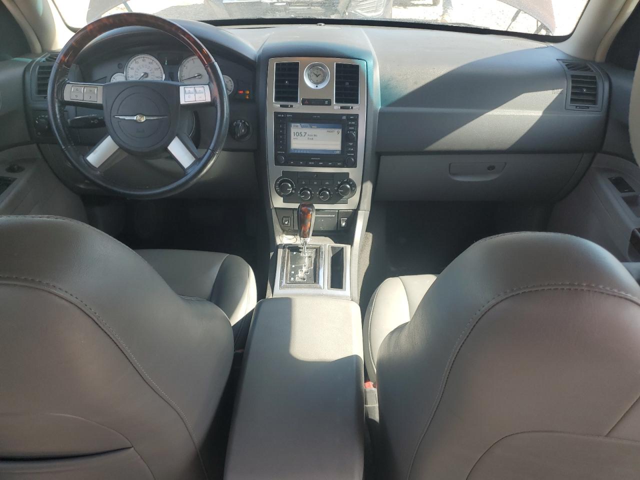 2005 Chrysler 300C VIN: 2C3AA63H35H104303 Lot: 82310295