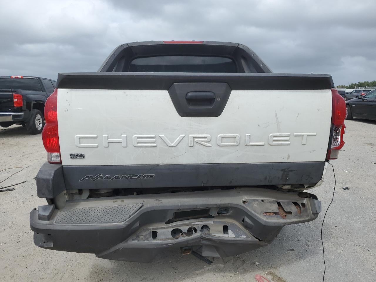 2003 Chevrolet Avalanche K1500 VIN: 3GNEK13T83G190018 Lot: 84210175