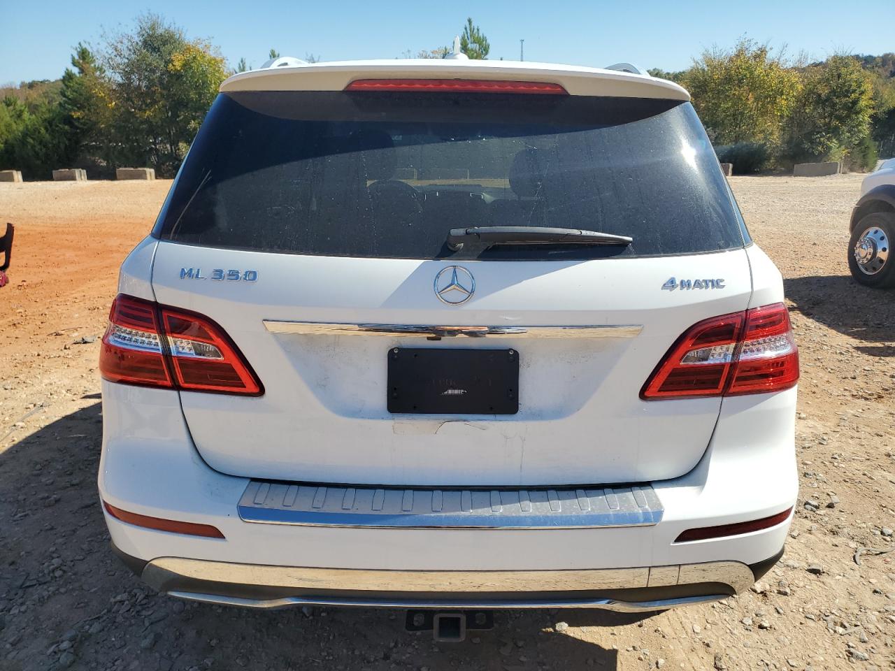 2015 Mercedes-Benz Ml 350 4Matic VIN: 4JGDA5HB9FA575939 Lot: 89679875