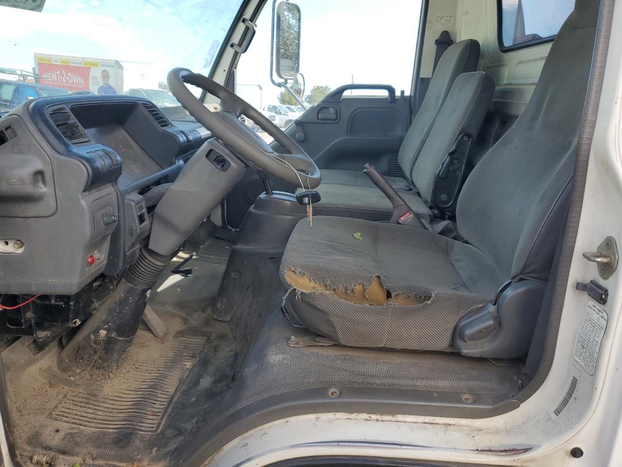 1999 Isuzu Npr Box Truck VIN: 4KLB4B1R0XJ000056 Lot: 87281605