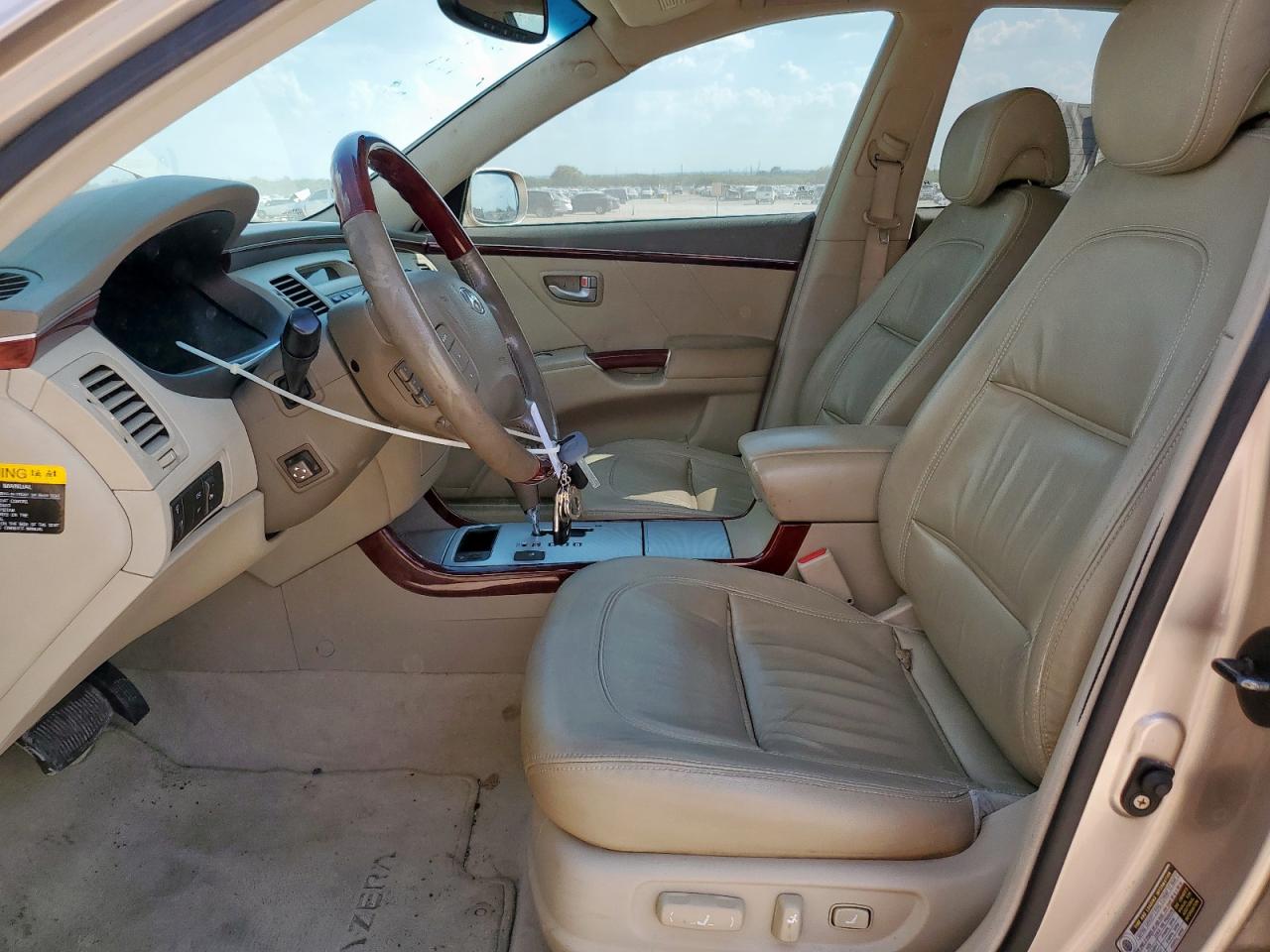 2007 Hyundai Azera Se VIN: KMHFC46F87A181692 Lot: 85298895