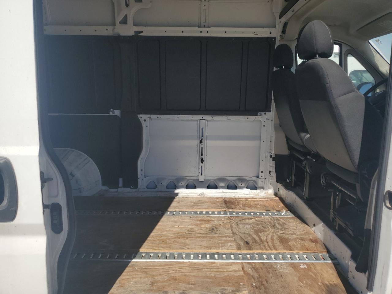 2018 Ram Promaster 2500 VIN: 3C6TRVCG7JE146789 Lot: 87382415