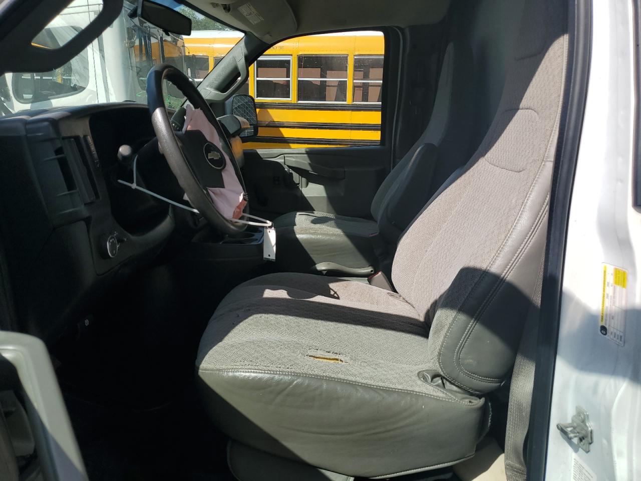 2017 Chevrolet Express G3500 VIN: 1GB0GRFGXH1116515 Lot: 82047565