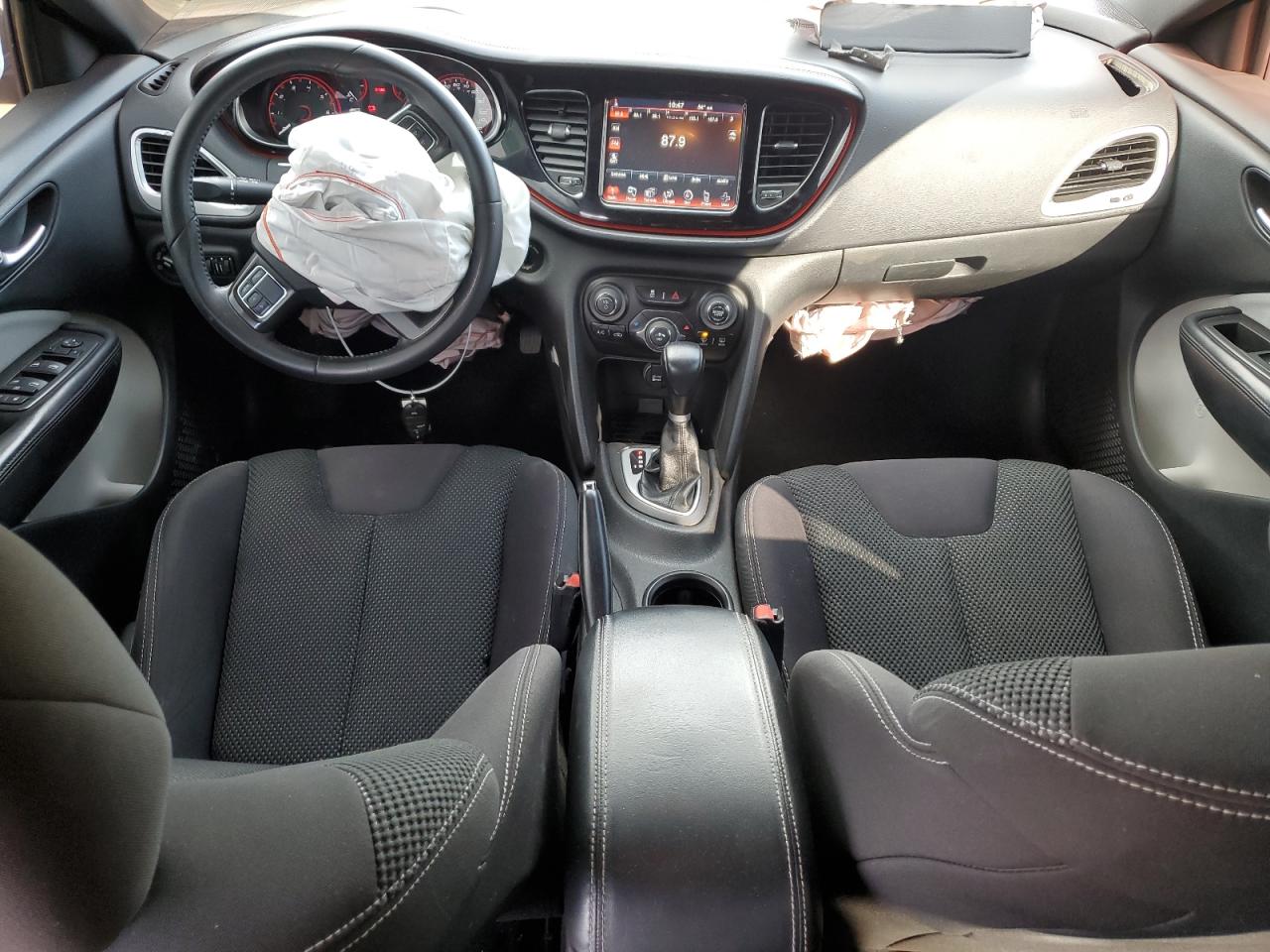 2015 Dodge Dart Sxt VIN: 1C3CDFBB5FD123155 Lot: 82691065