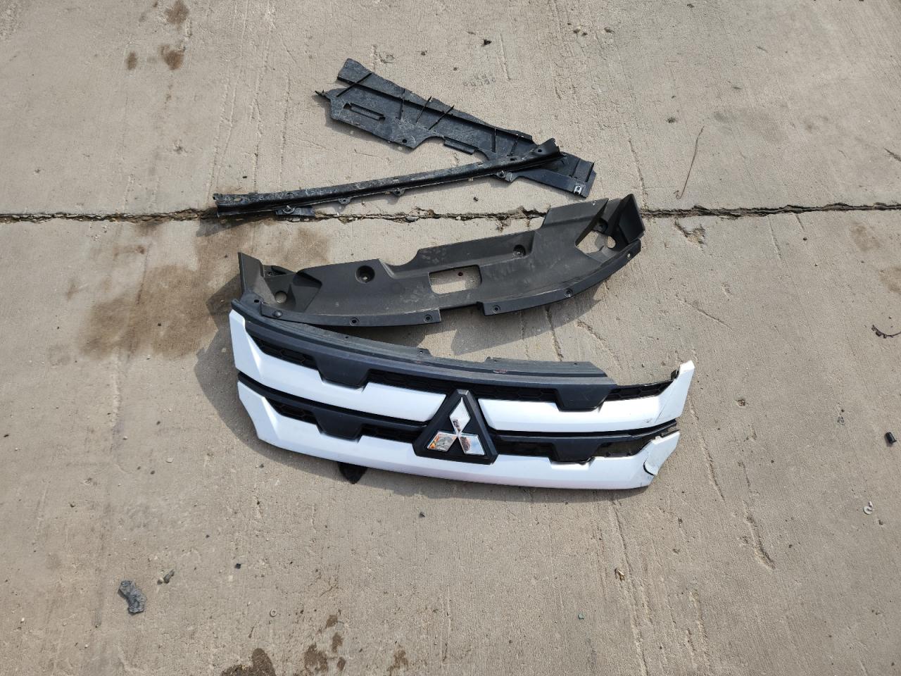 2020 Mitsubishi Outlander Sport Es VIN: JA4AP3AU9LU012125 Lot: 89688895