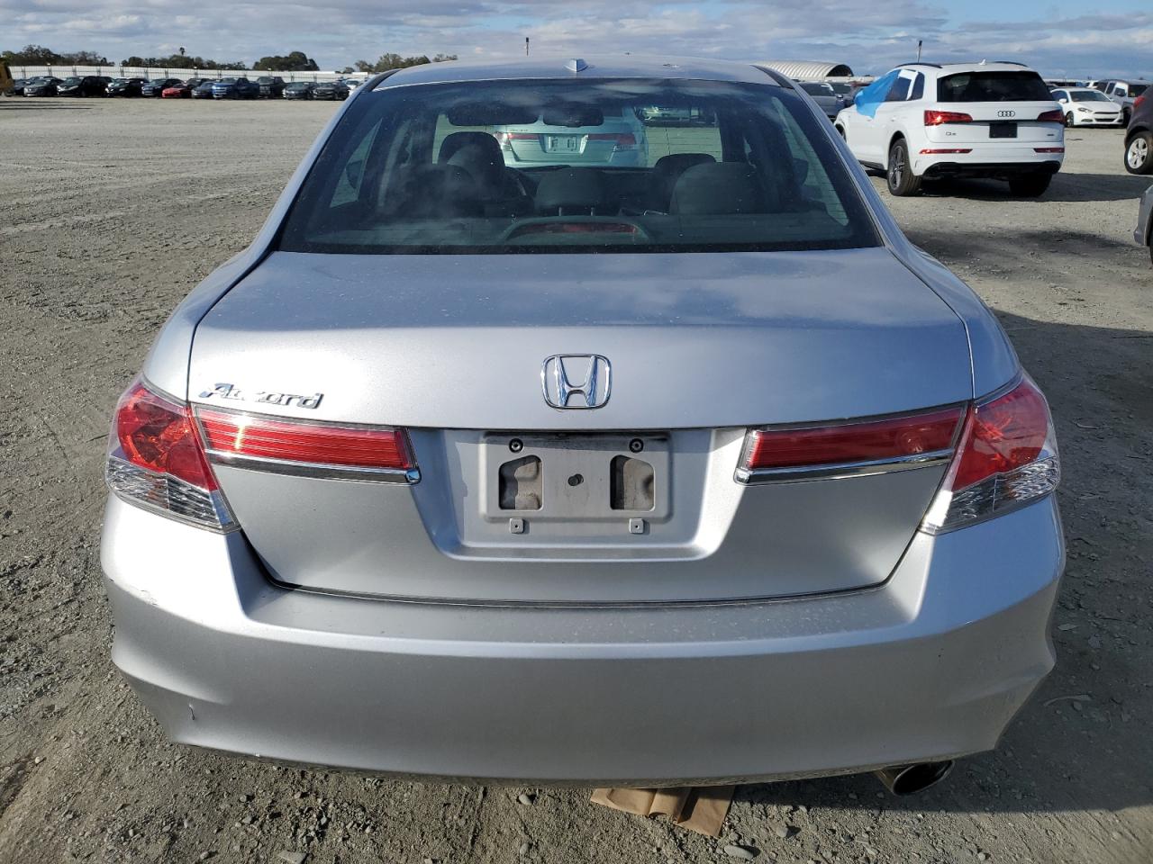 2011 Honda Accord Exl VIN: 1HGCP2F81BA031807 Lot: 81873085
