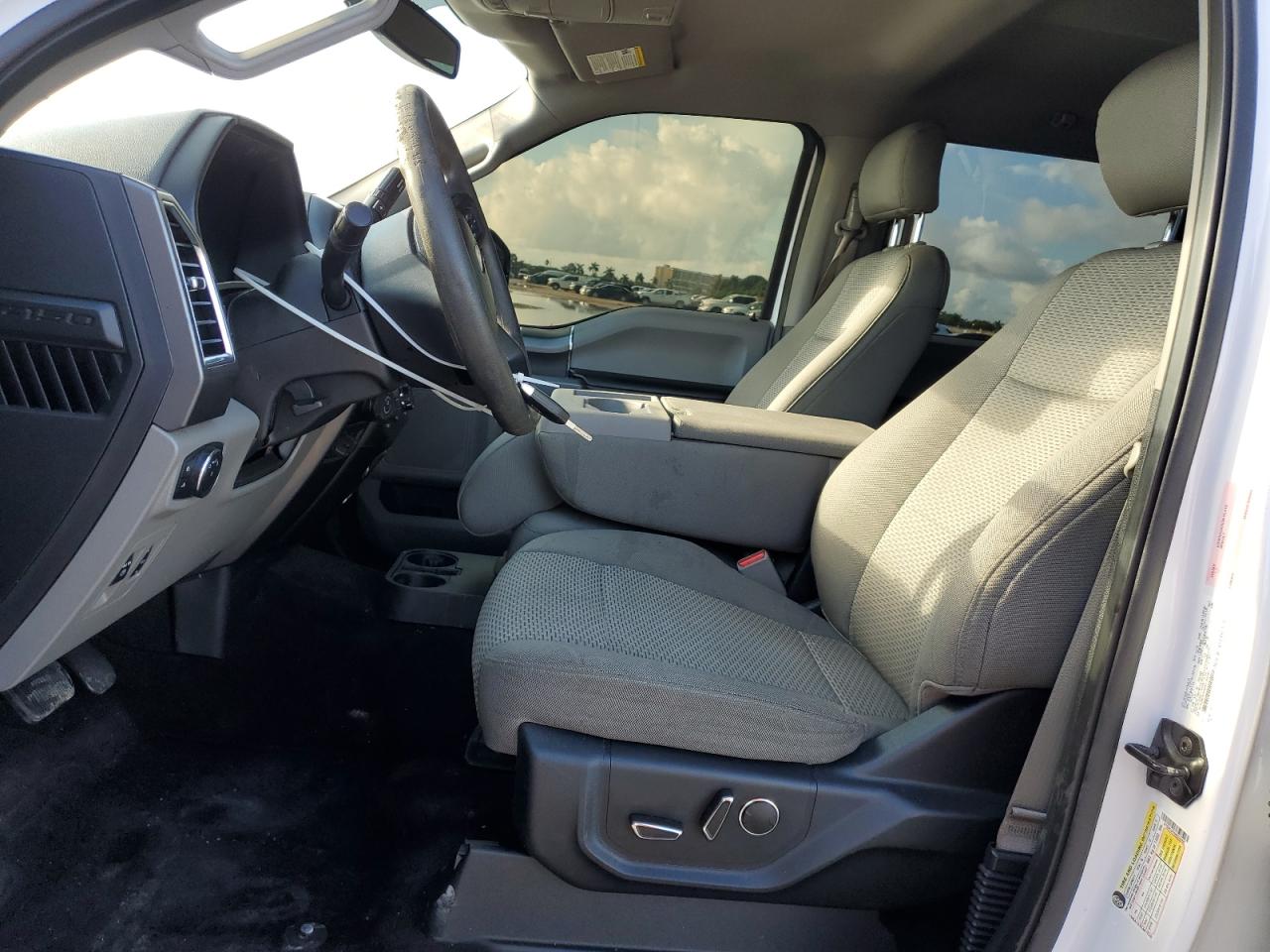 2017 Ford F150 Supercrew VIN: 1FTEW1EP4HKC02050 Lot: 85934715