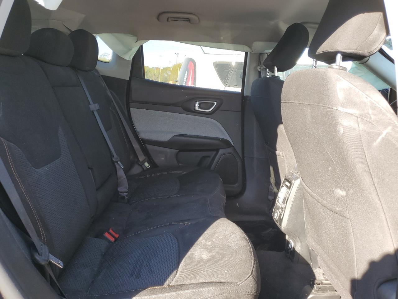 2022 Jeep Compass Sport VIN: 3C4NJDABXNT215003 Lot: 86994075