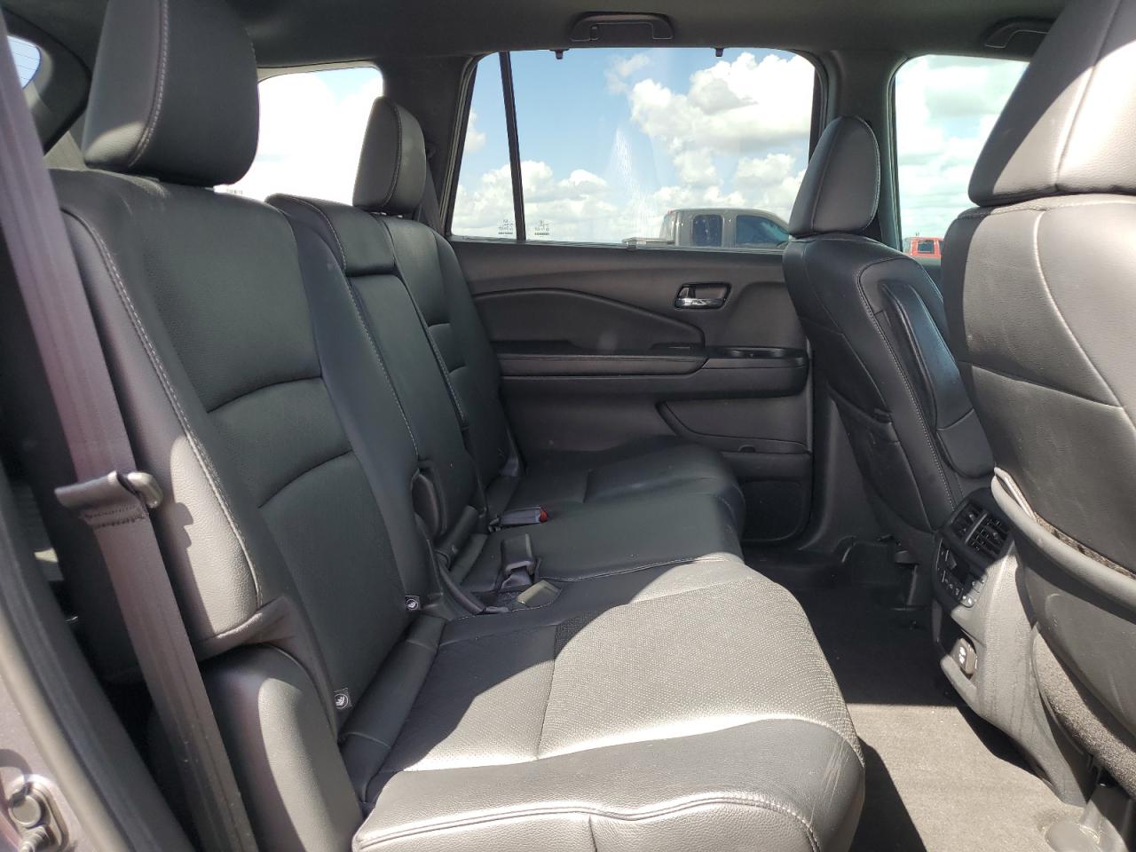 2020 Honda Passport Touring VIN: 5FNYF7H95LB003141 Lot: 85012245