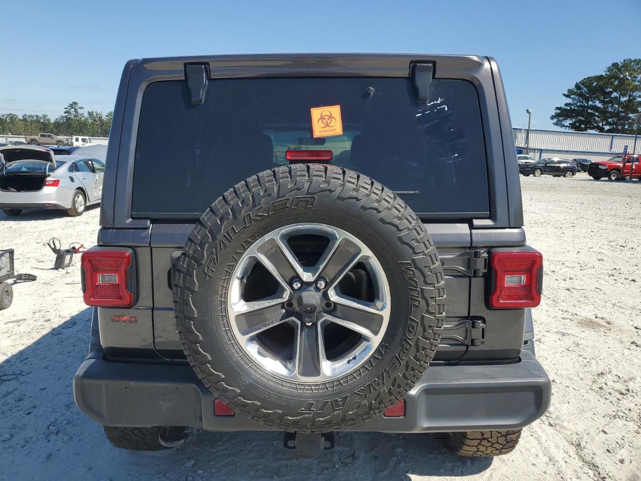 2018 Jeep Wrangler Unlimited Sahara VIN: 1C4HJXEN5JW302217 Lot: 84819885