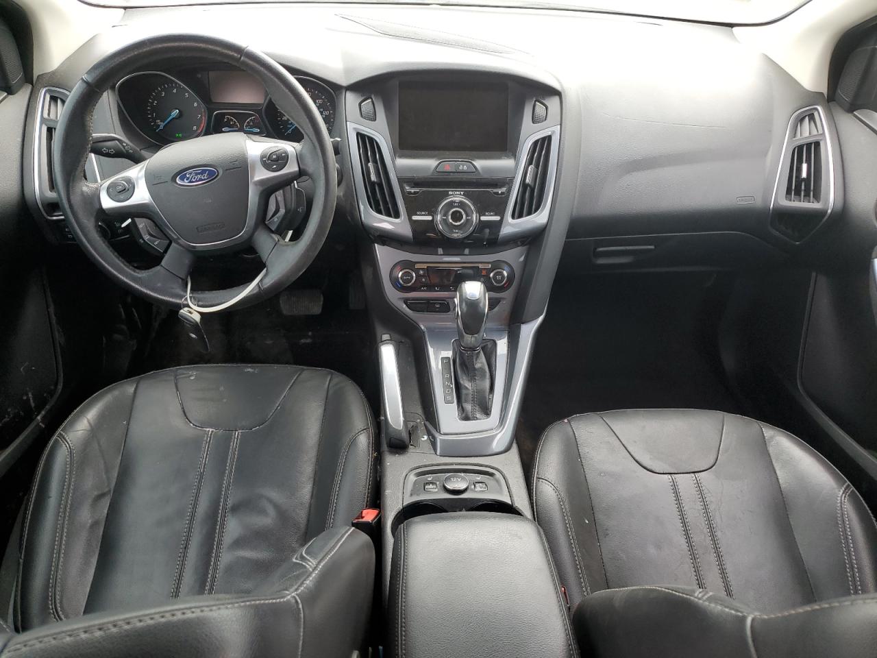 2013 Ford Focus Titanium VIN: 1FADP3J29DL296368 Lot: 82347275