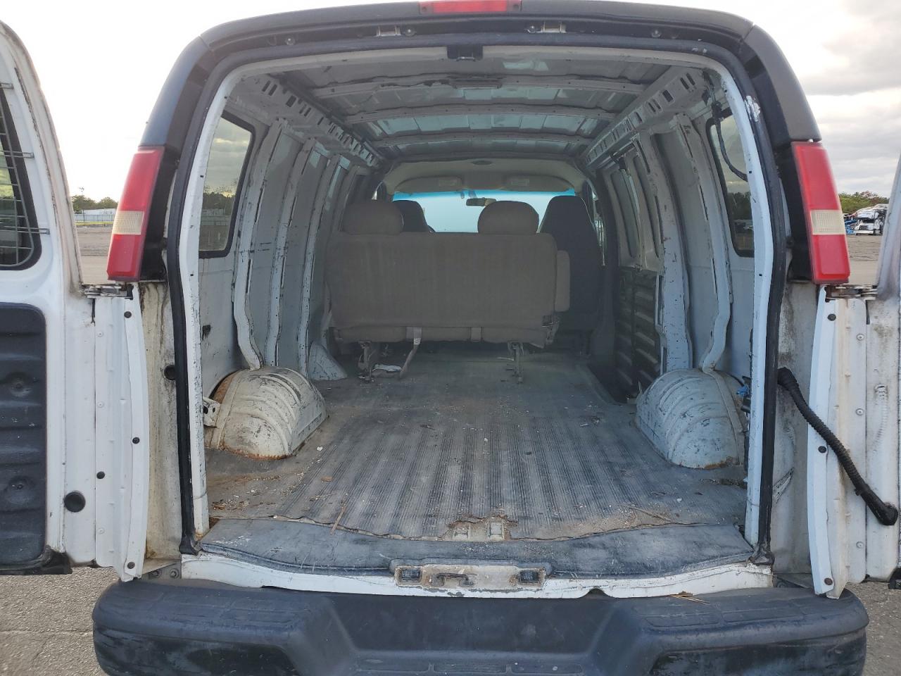 2007 Chevrolet Express G2500 VIN: 1GCGG25V971253199 Lot: 90725485