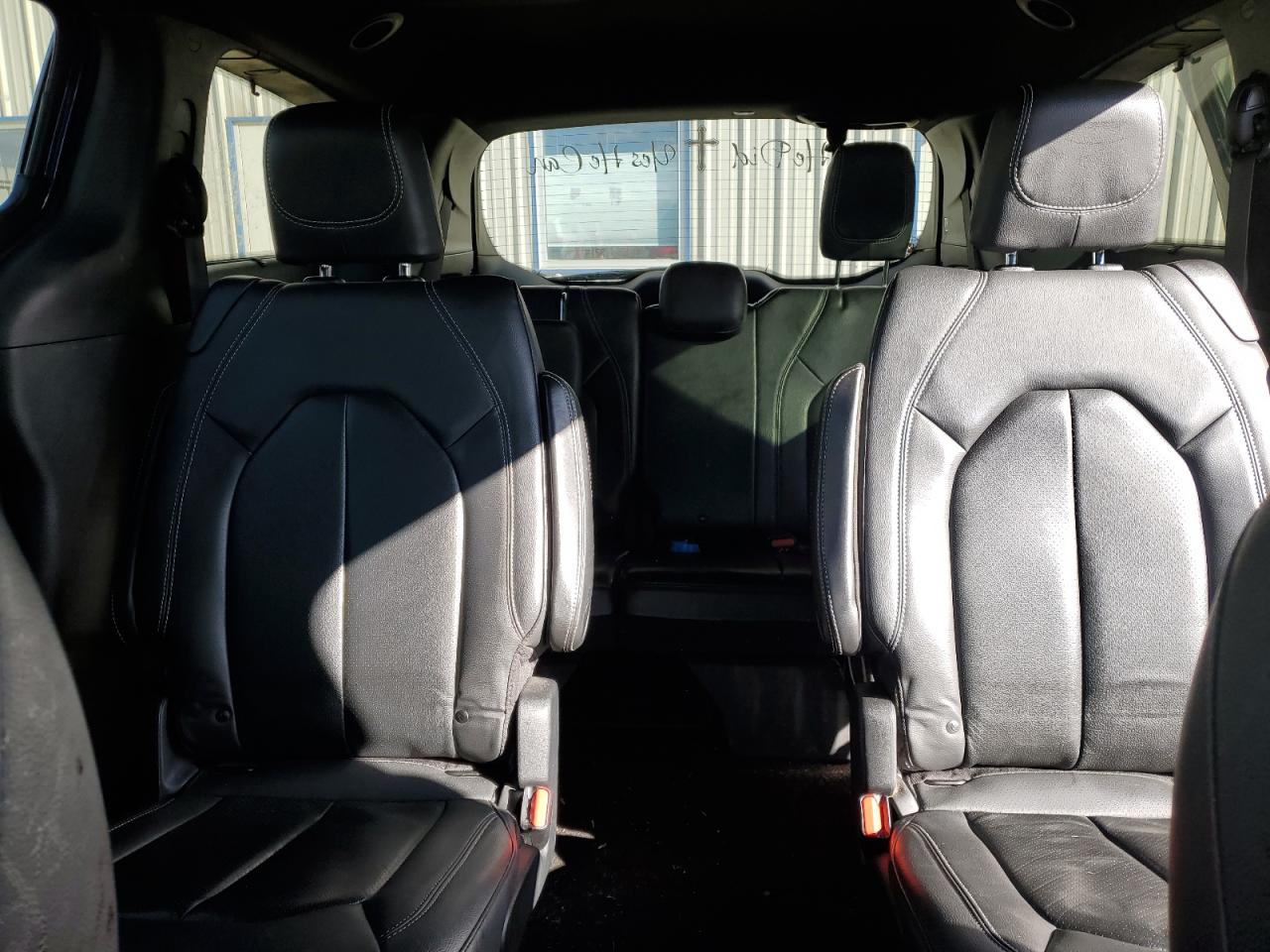 2020 Chrysler Pacifica Touring L VIN: 2C4RC1BG1LR128725 Lot: 90982645