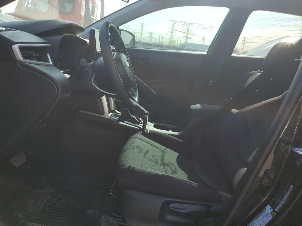 2025 Toyota Corolla Cross Le VIN: 7MUCAABG8SV144881 Lot: 82516595