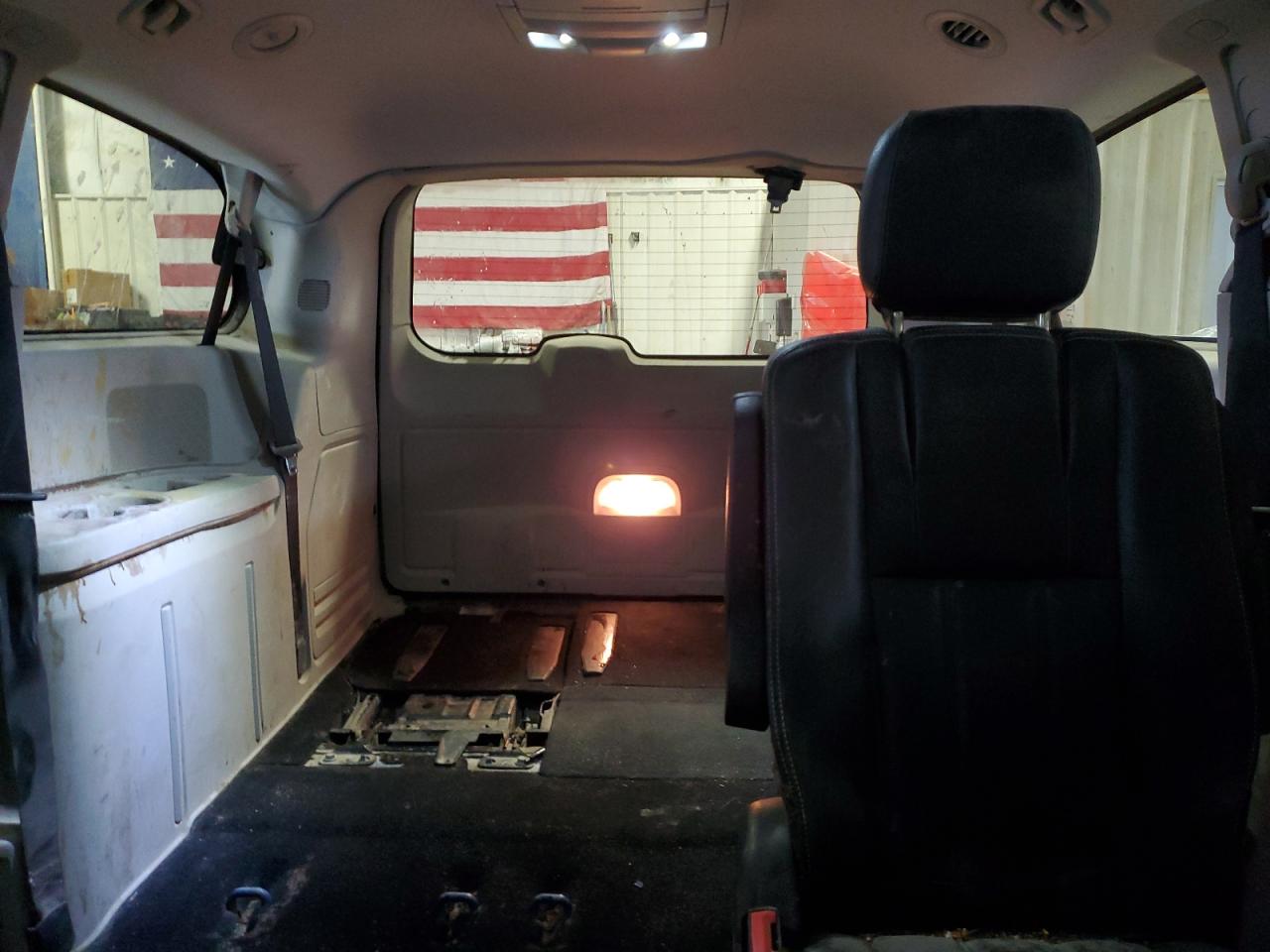 2015 Chrysler Town & Country Touring VIN: 2C4RC1BG9FR696001 Lot: 85913625