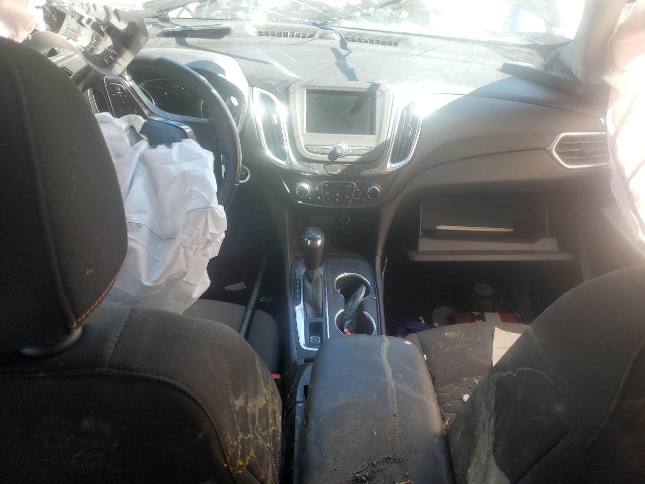 2020 Chevrolet Equinox Lt VIN: 2GNAXUEV4L6215847 Lot: 84803095