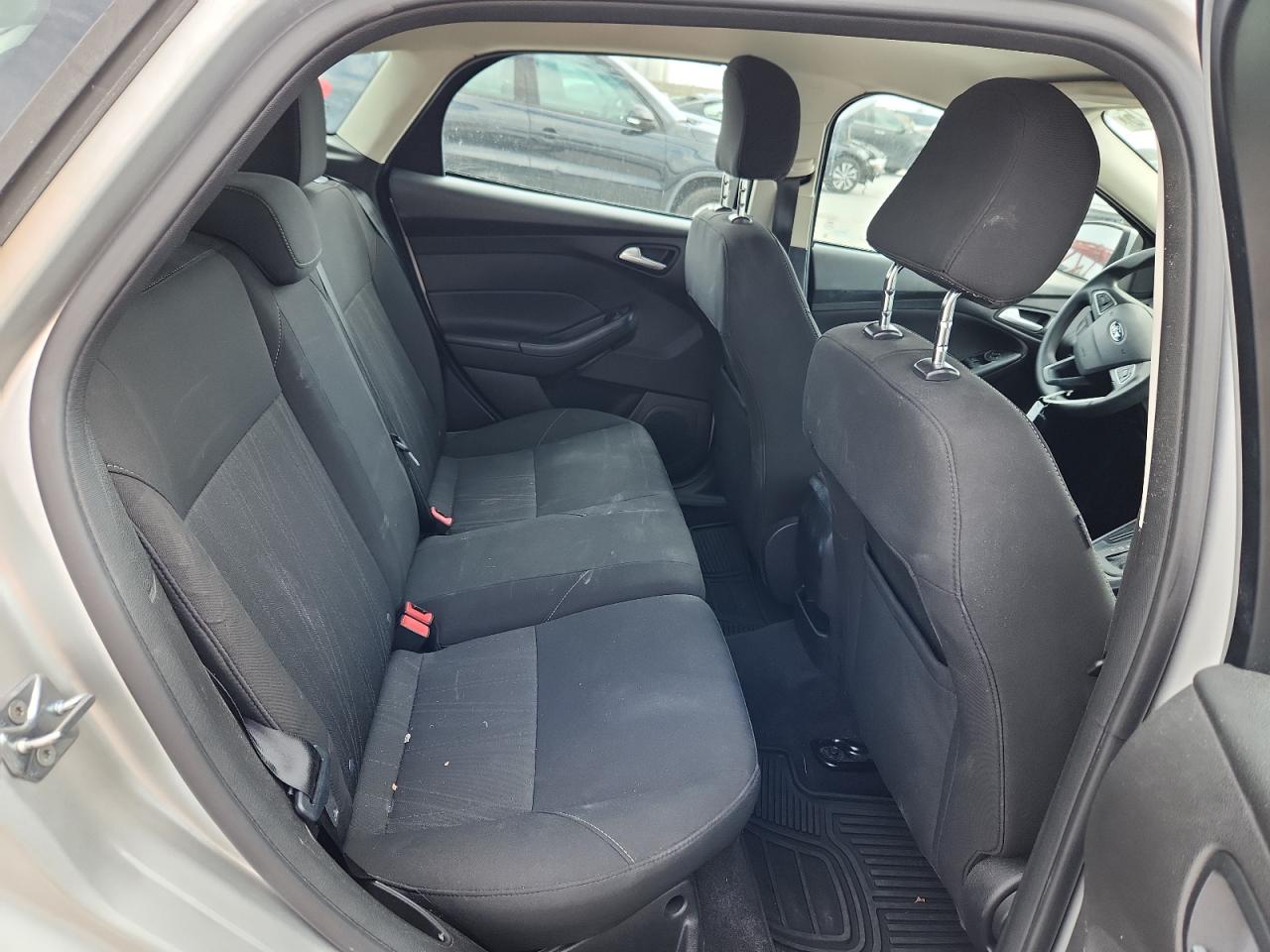 2017 Ford Focus Se VIN: 1FADP3K2XHL297937 Lot: 85308575