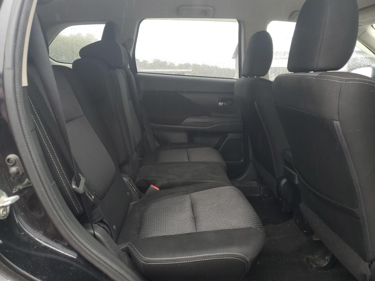 2017 Mitsubishi Outlander Es VIN: JA4AZ2A34HZ035978 Lot: 86443085
