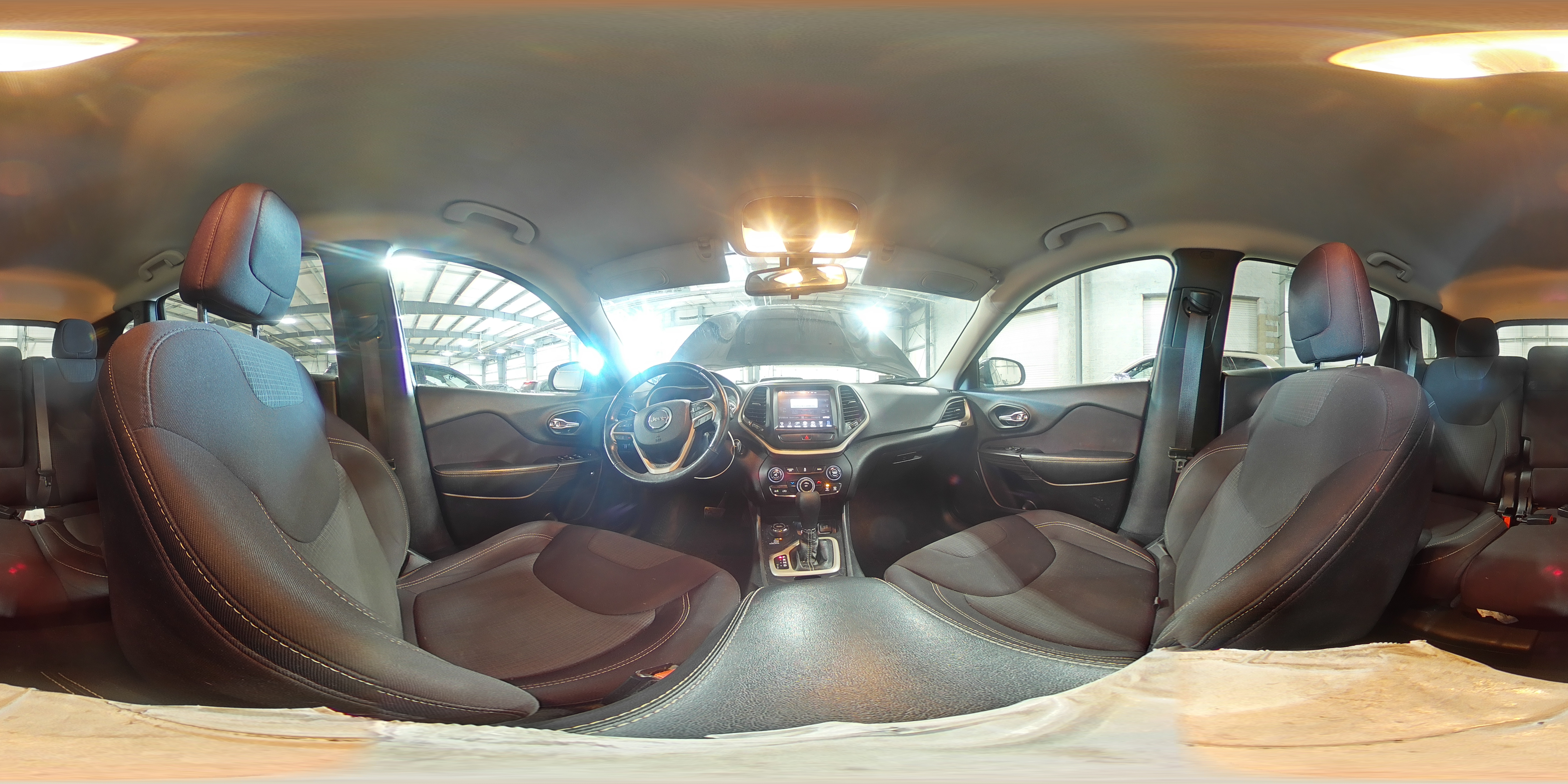 2015 Jeep Cherokee Latitude VIN: 1C4PJMCB1FW640952 Lot: 89728195