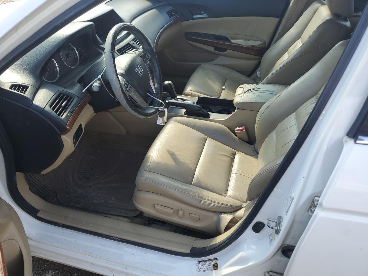 2011 Honda Accord Exl VIN: 1HGCP3F89BA027509 Lot: 84746995