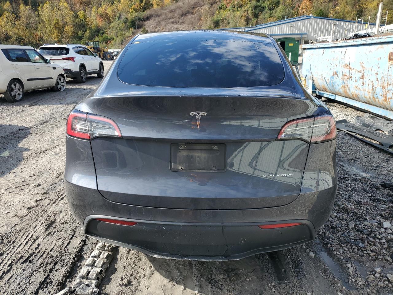 2021 Tesla Model Y VIN: 5YJYGAEE6MF299915 Lot: 90684595