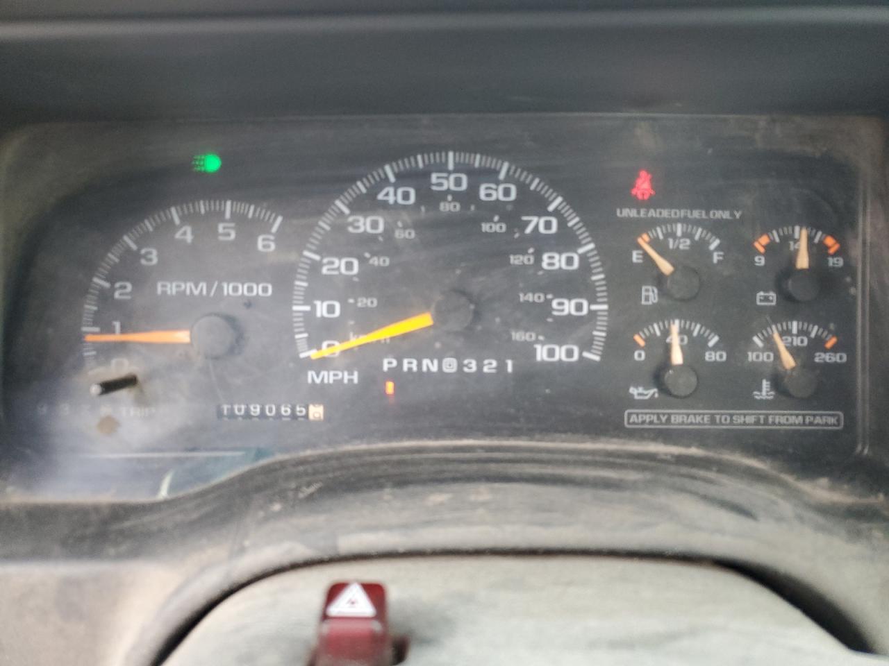 2000 Chevrolet Gmt-400 C3500-Hd VIN: 1GBKC34J4YF470050 Lot: 91117315