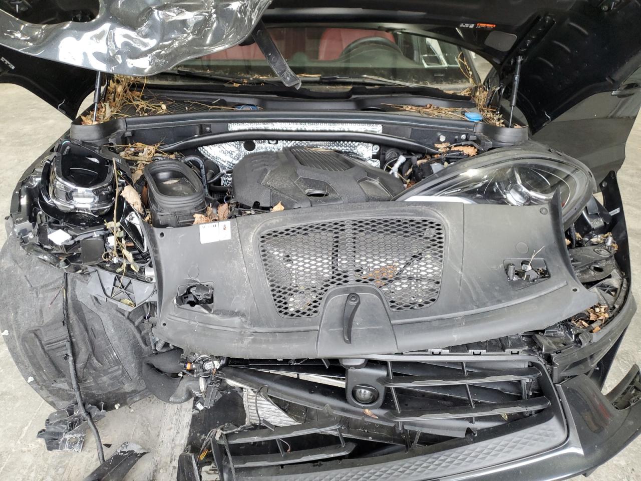 2024 Porsche Macan Base VIN: WP1AA2A52RLB11621 Lot: 89725735