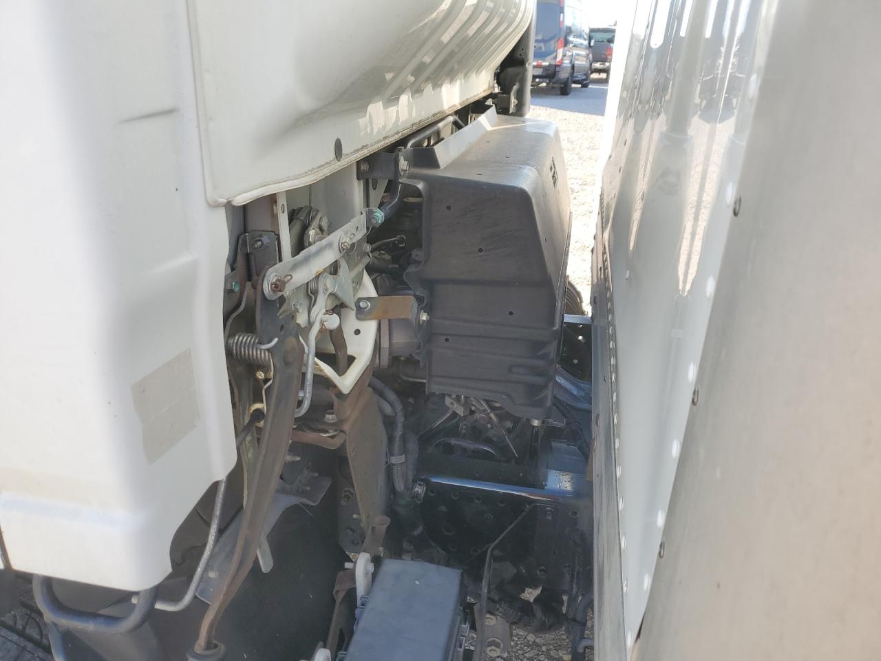 2013 Isuzu Npr Hd Box Truck VIN: JALC4W162D7001069 Lot: 87011385