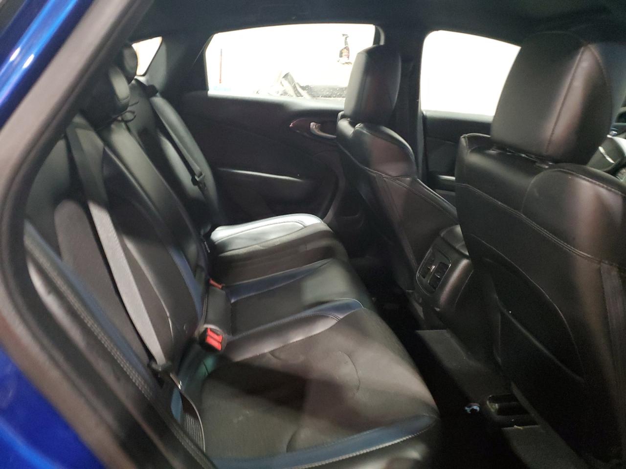 2015 Chrysler 200 S VIN: 1C3CCCBG0FN548502 Lot: 90139675